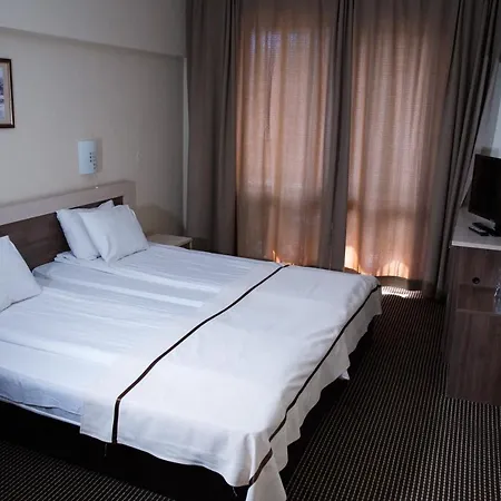 Kleptuza 4*