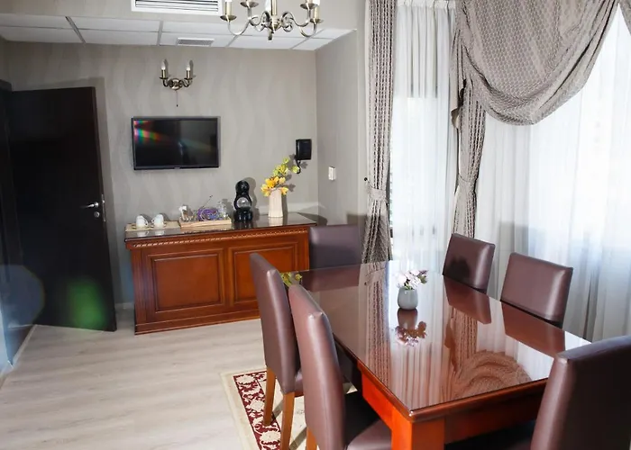 Kleptuza Otel 4*