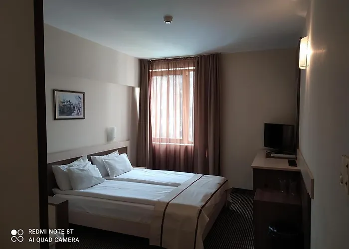 Хотел клептуза 4*