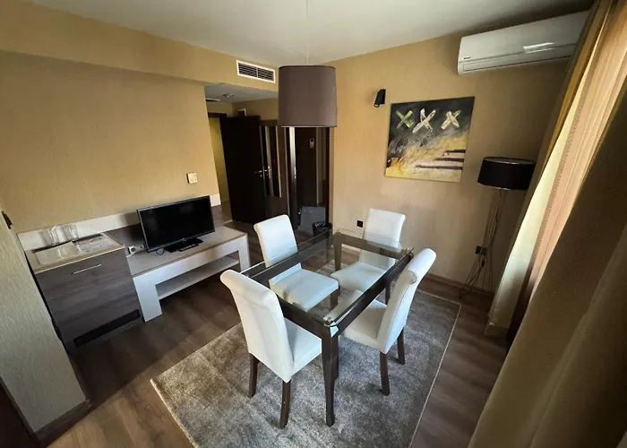 клептуза Хотел