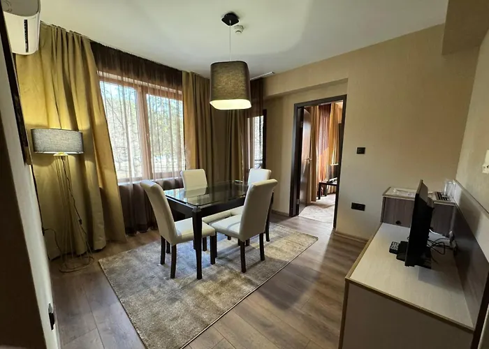 клептуза Хотел 4*