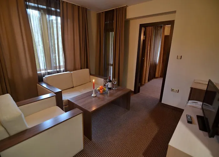 Хотел клептуза 4*